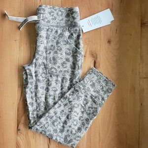 Girl's Gray Animal Print Joggers/Sweatpants Flexible Drawstring Pockets